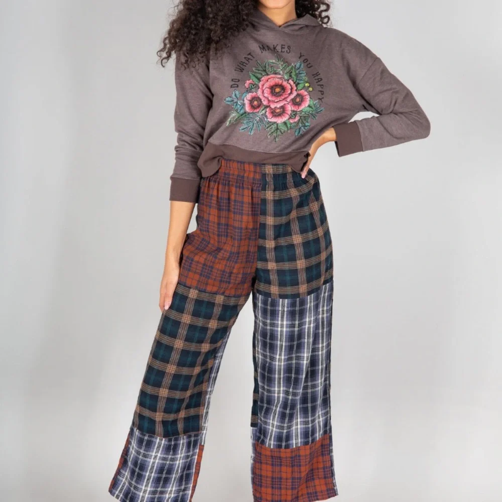 NEW cropped sweatshirt hoodie do what makes you happy - Picture 4 of 10